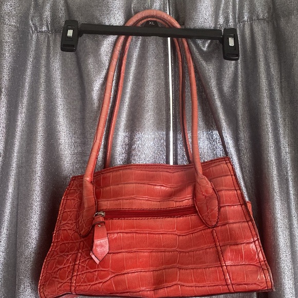 East 5th red purse - Picture 2 of 4